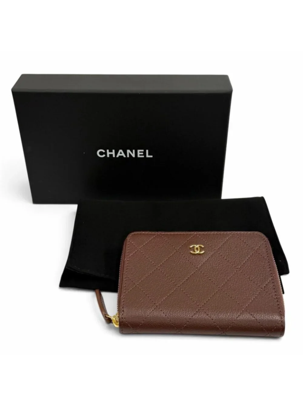 Chanel CC Logo Round Zip Grained Goatskin Compact Wallet Bifold